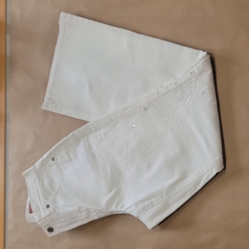 JEANSTAR Size 10P, White "Belle" Flared Leg Bootcut Jeans w/ Embroidery & Studs